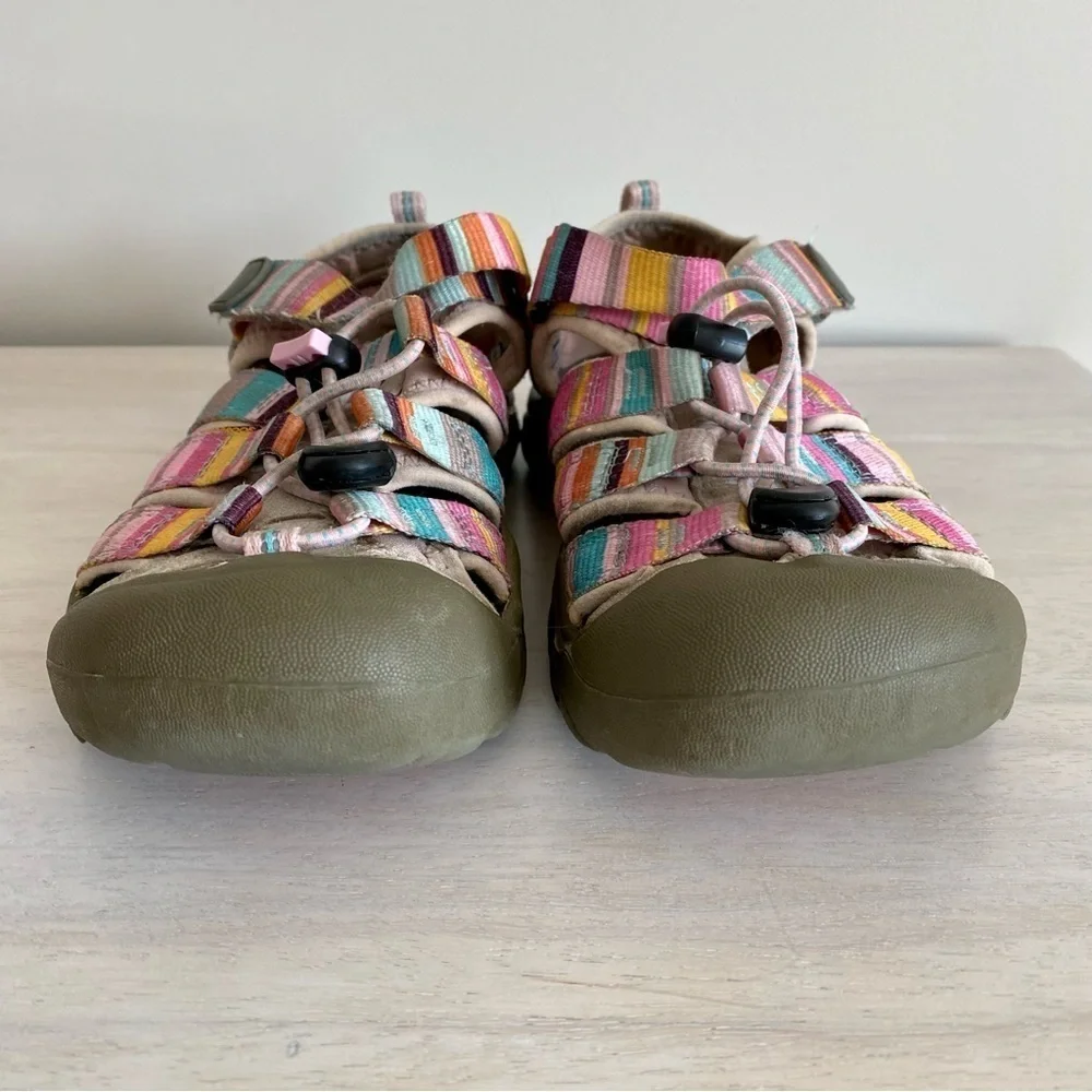 Keen Newport H2 Pink Pastel Stripe Rainbow Sandals Water Shoes Waterproof sz 3